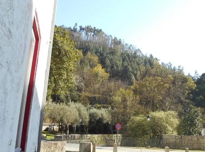 Casa Abrigo Do Lagar * Амариш