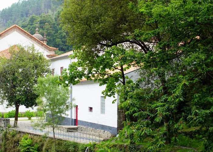 Casa Abrigo Do Lagar Дом отдыха *